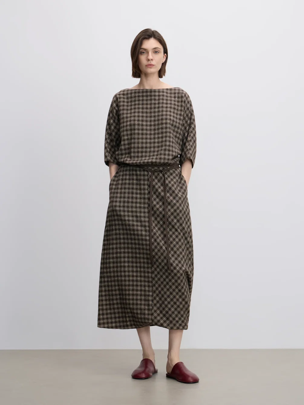 Key Craftsmanship and Fabric Introduction - Woven - source image 4