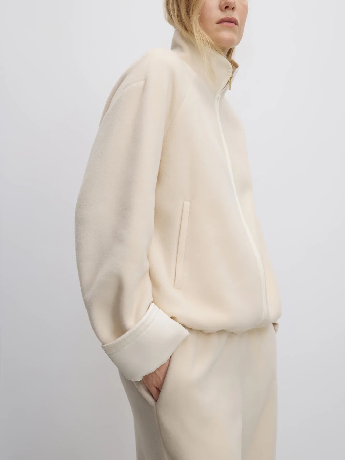 Key Craftsmanship and Fabric Introduction - Knit - source image 8