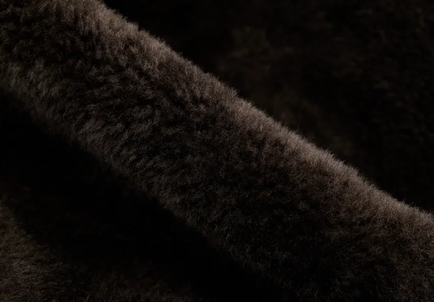Key Craftsmanship and Fabric Introduction - Leather / Fur - source image 11